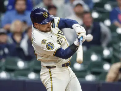 Struggling Red Sox suffer another walk-off loss to Brewers 6-5