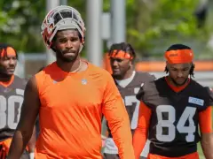 Deion Sanders says ‘foolish’ pre-draft reports will give son Shedeur an edge like Tom Brady